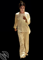 原创厕拍 前后两种蹲姿都被我拍到的小少妇1