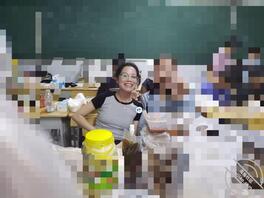 高中时抄底的骚逼数学老师2