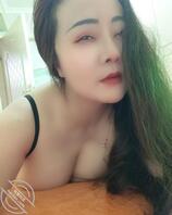 这么晚了，老妈出门说和她朋友打麻将，真贪玩1