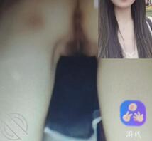 视频截图，单亲妈妈截图孩子在家不敢出声儿1