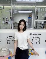 高三学生 喜欢又粗又长的 最好能帮我舔脚 评论区评论出来你的2