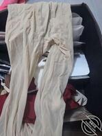 （真实偷拍）偷溜大姨姐房间看到了豹纹内衣2