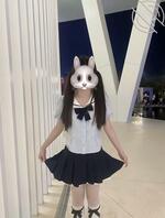 我也想搞侄女，但她家里人管得严，我老婆又不工作，不能和她经常聊。0