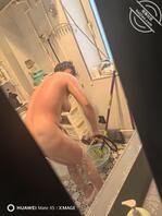 趁老妈洗澡偷拍1