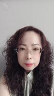 表面端庄的妈妈背地里却穿上女仆装发骚，情趣内衣黑丝丁字裤完美展示蜜桃臀曲0