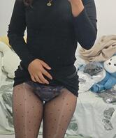 《我的骚货情人》黑丝马油波点袜长靴1