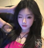 大家来评论一下她，评论的内容会让她看0