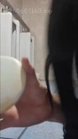 便池隔板上的尿渍跟包皮垢就交给侄女去清理吧！