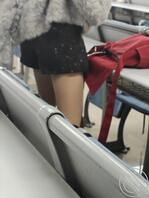 【偷拍】偷拍回归，教室里的眼镜丝袜长腿母狗，女大学生最骚了