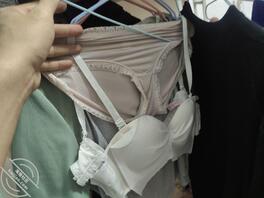 潜入女宿舍打胶2