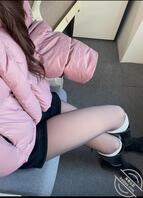 女友上班穿搭 有时候她坐公交上班我都怕被人顶