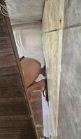 厕拍，不知道看见我拿手机拍她大黑笔没0