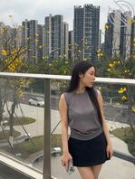 偷拍女友生活照