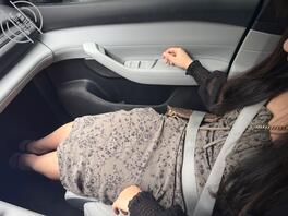 下滑看人妻上身连衣裙粉色内内2