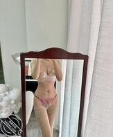 反差婊姐姐自慰福利0