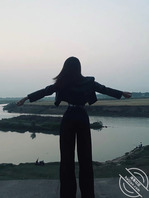 表妹太骚了，想后入她