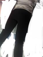 大姨子从外地回来 穿着性感的打底裤被我偷拍