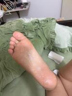 一直被催更 今天射她脚底 看看评论区你们媳妇的脚丫 一起分享一下 1