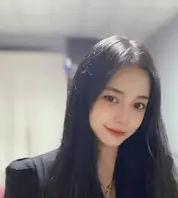 重庆财大新疆母狗❤️夏兹热丽❤️第一次破处口吞脸射视频流出 干完舔精自拍！0