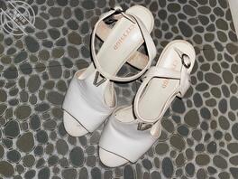 终于玩到我的52岁母猪五花肉骚妈了