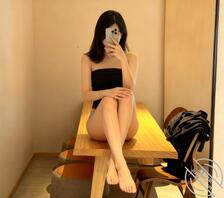 新年新母狗对镜脱衣自拍0