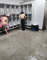大学女澡堂