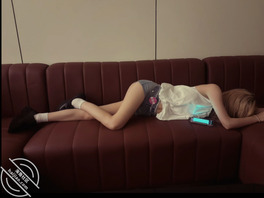 我家的骚屁股表妹，实在太诱惑我了！2