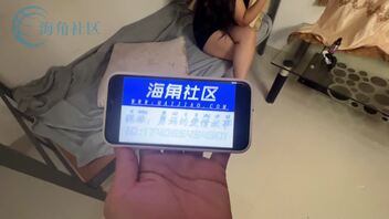【真实乱伦】舅妈推油记 淫乱潮崔尿外甥一身 按摩扣逼手法大揭秘 借助工具