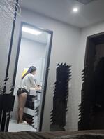 周末了，骚老婆偷拍出来帮兄弟们释放释放，