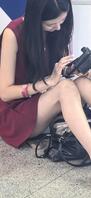 红裙白底美女0