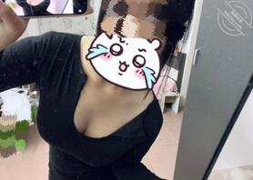 大胸女大 日常穿搭裸照，喜欢吗？0