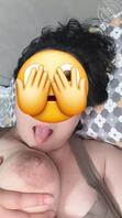 宁夏银川西夏区骚逼淫贱人妻，喜欢好看的大鸡吧，想体验被多人塞满的感觉！0