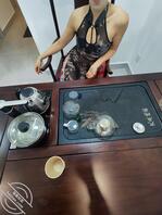 海角原创（81）茶室的春光，嫂子的丝袜足交和口交1