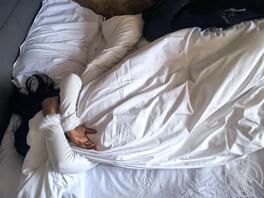 【亲生闺女6-让她喝醉。】0