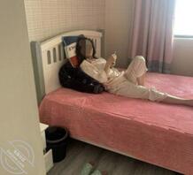 以按摩的名义偷拍妈妈！1