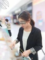 弟媳在车里被我又亲又摸内裤都搞湿了,可惜当时太猴急没让操1