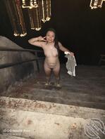 又一次露出～0