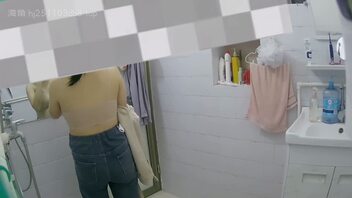 刚才忘了发舅妈怀孕洗澡视频