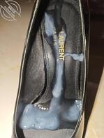 妈妈鞋里的液体0