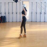 海角原创(60)嫂子为了保持身材报了个瑜伽课,然后穿着瑜伽裤就被我插入了0