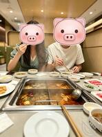 (原创)当着妹妹男朋友的面带走妹妹,然后再酒店爆操妹妹(上)0
