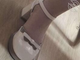 桌子下的秘密1