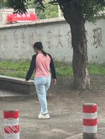 街拍肥臀肥臀，这个看着也不错哦2