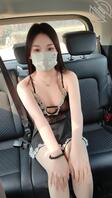 （23）接上次老婆在车里的照片，今天晚上带老婆跟新认识的兄弟大战2