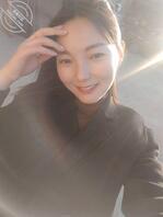 求换脸，想看舅妈穿荷官女郎的衣服，越骚越好，可以转发