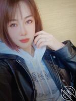 求大神给这婊子换脸去衣谢谢了
