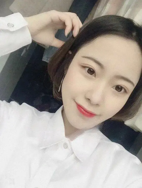 成都极品人妻【范梓幄】下海卖身真相，被老公逼着做鸡还贷养家