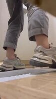 原创厕拍，厕所偷拍的顶流手法之贴逼拍