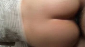 南昌骚炮友女上南昌的妹子关注我