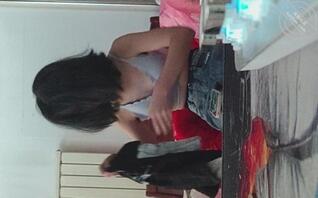 小姨子是处女，肯定不敢下药弄她，就算睡着了那种，也就是摸摸舔舔逼，舔舔脚2
